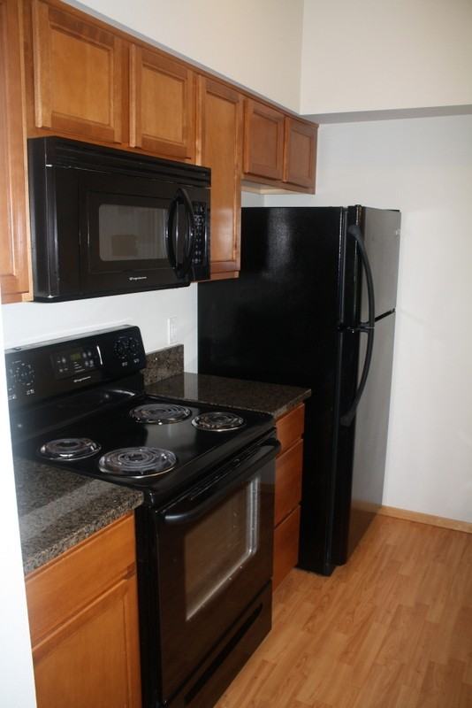 Sunset Terrace - 09 - Photo 3 of 4