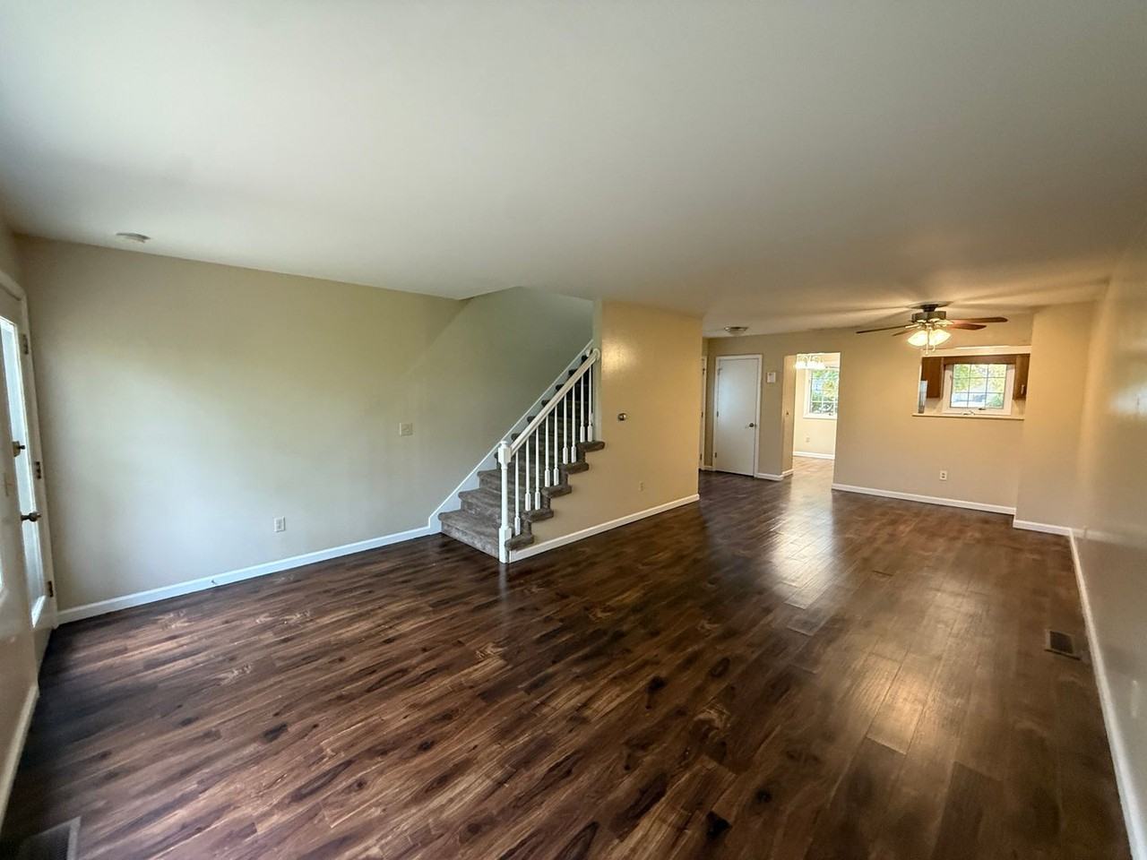 5722 Bluebird Ct - Photo 6 of 25