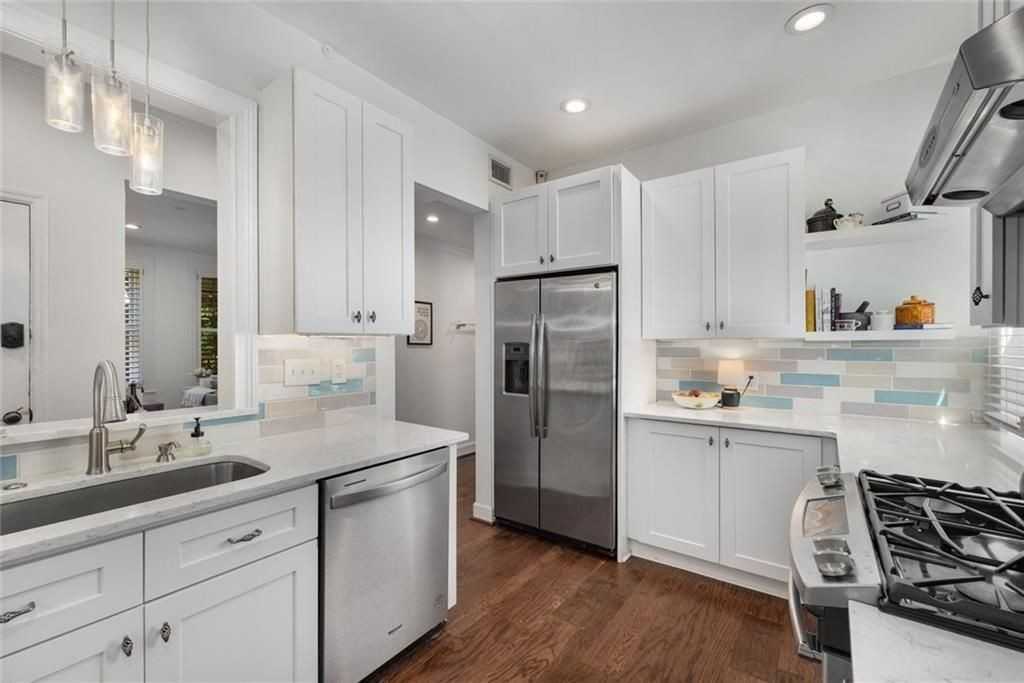 124 Lafayette Dr Ne ##4 - Photo 6 of 10