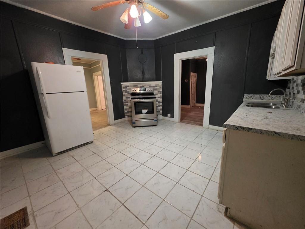 14 Southern St - Photo 2 of 11