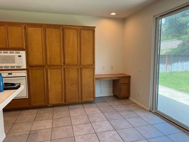 14882 Meridian Pl - Photo 3 of 23