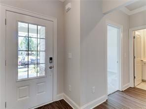 229 Hickory Chase - Photo 2 of 11