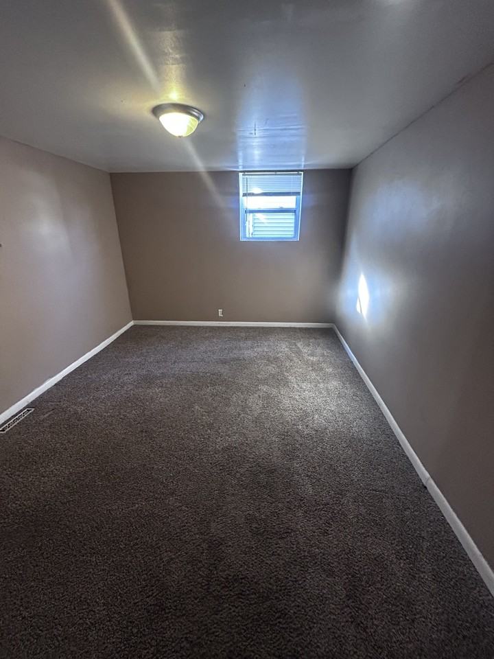 103 South East Street A - Photo 7 of 8