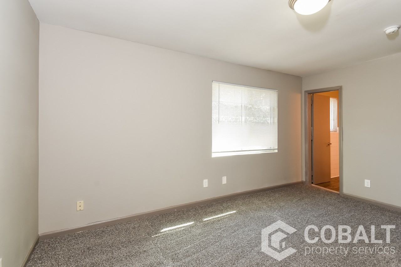 2124 2124 Park TerraceUnit 2124 #01 - Photo 7 of 17