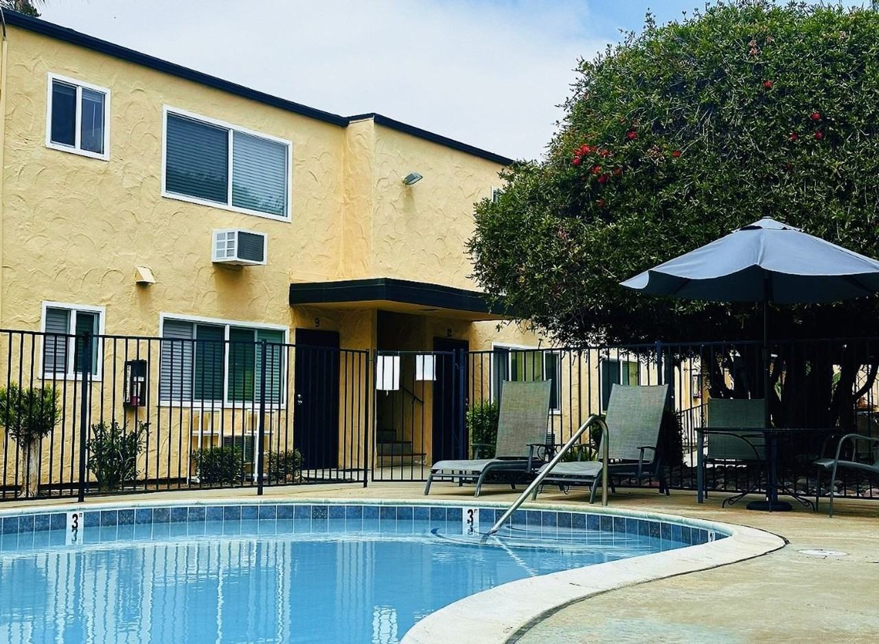 853 Cherrywood Way #15 - Photo 6 of 10