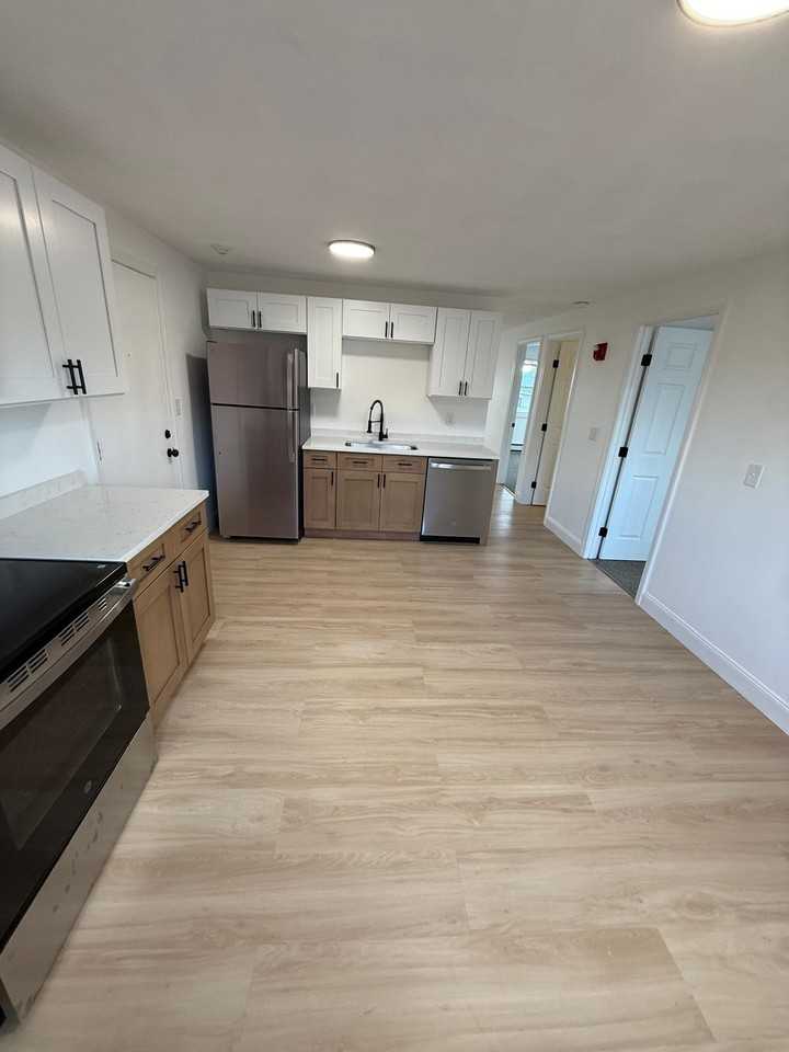 61 Vale St - Photo 6 of 15