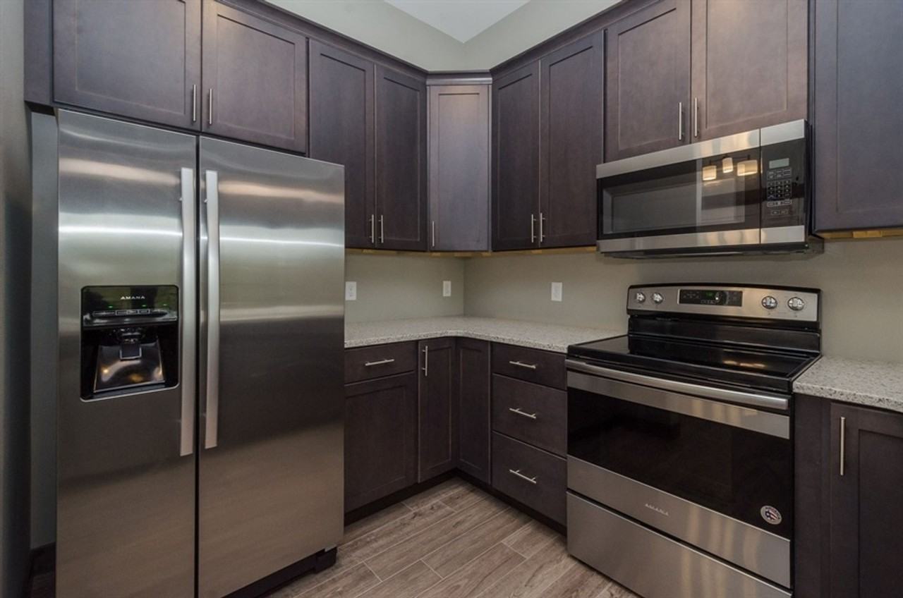 Depot Building D Luxury Rentals - Photo 7 of 26