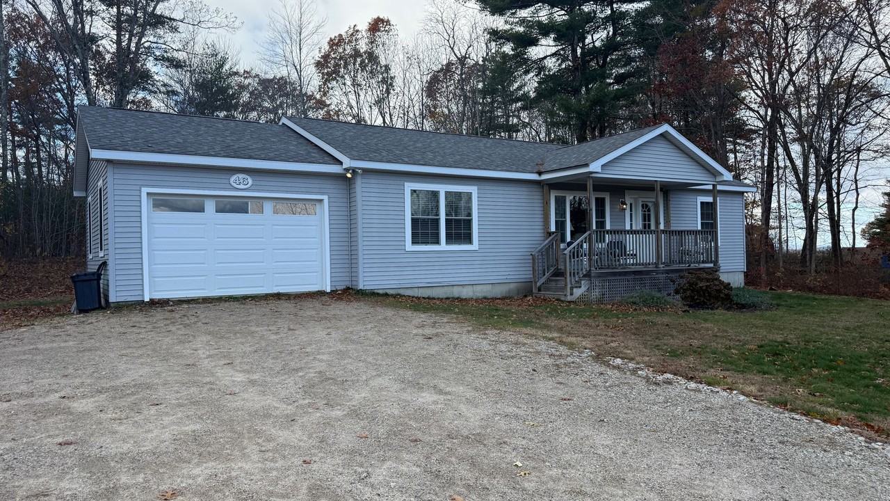 46 York Woods Road - Photo 2 of 27