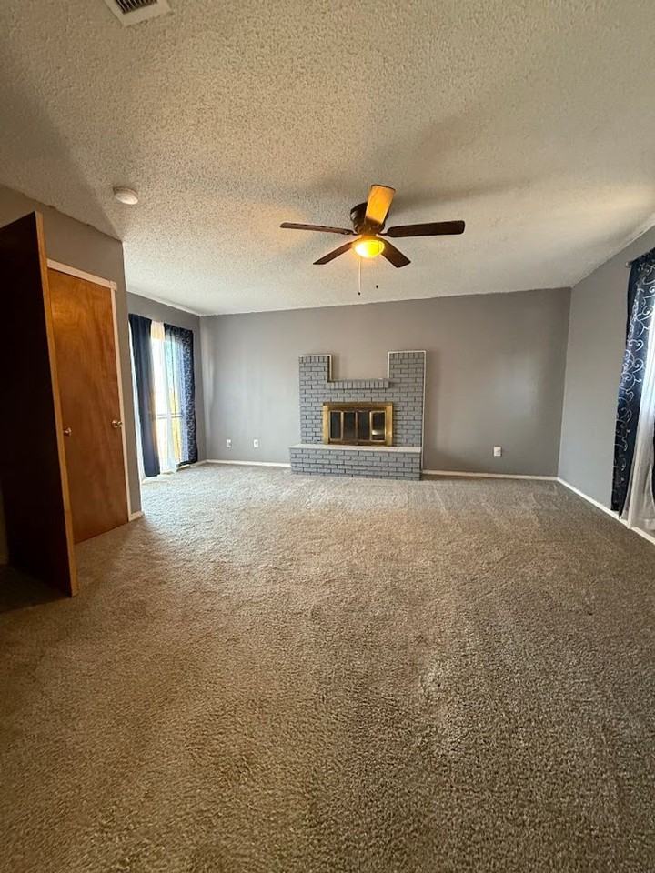 1303 Mckinley Ave - Photo 7 of 22