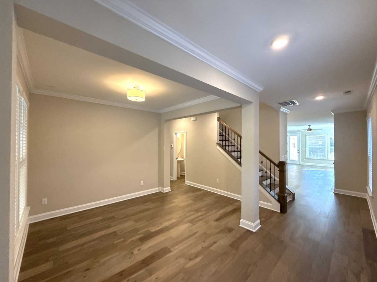 707 Marion Drive - Photo 3 of 28