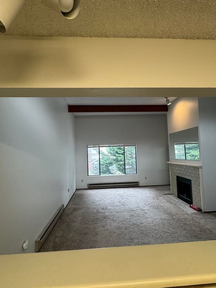 233 Sw 154th St #301 - Photo 3 of 22