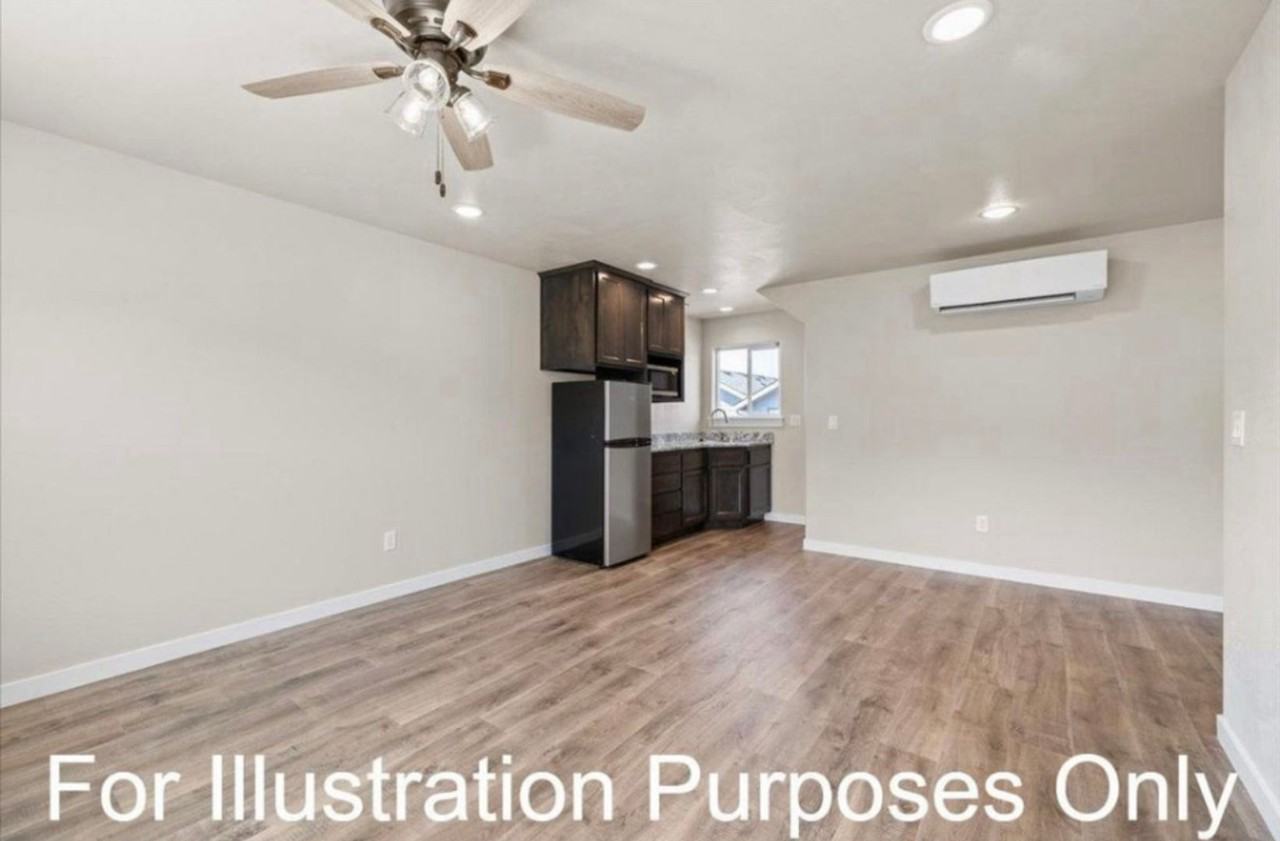 7858 28th St - Photo 7 of 9