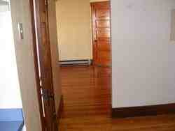 22 Sherburne Ave 2B - Photo 3 of 7