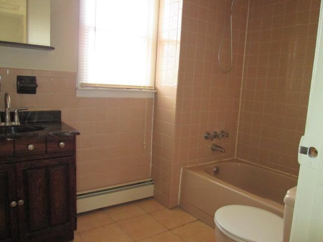 4361 Merrick Rd - Photo 3 of 4