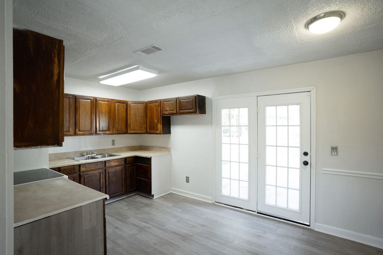 3321 Young Forest Dr - Photo 5 of 20