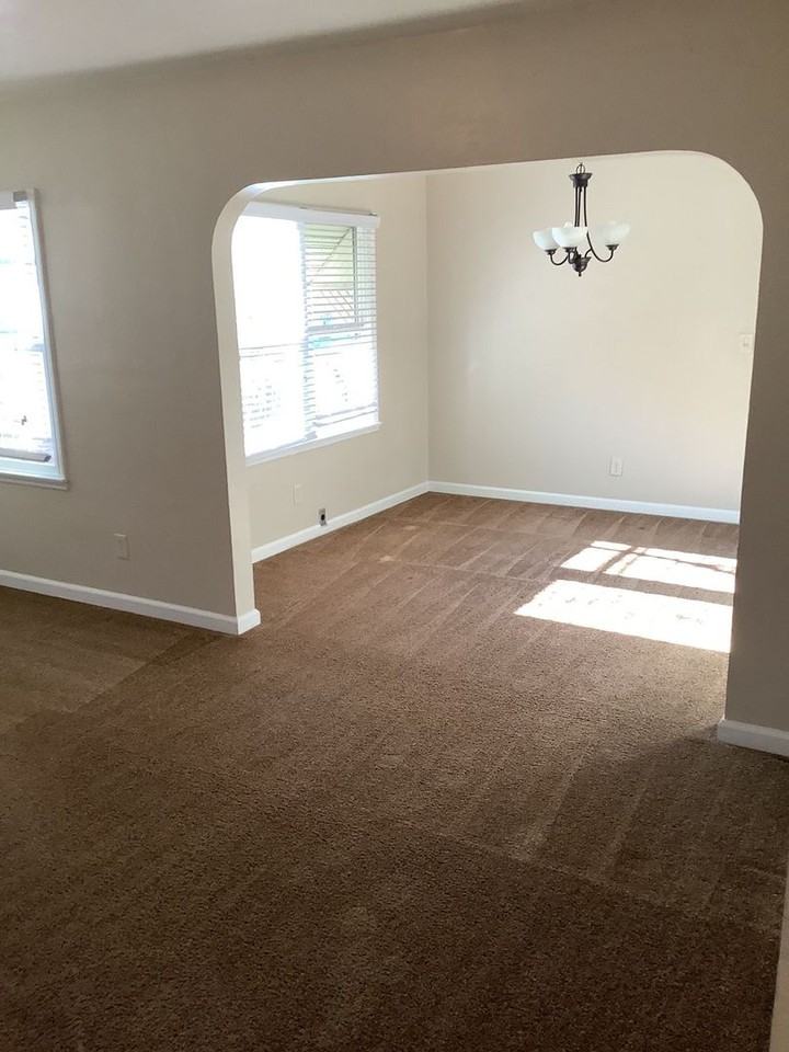 1617 Arbutus Avenue - Photo 5 of 12