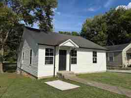 featured image of 102 W 15th Ave