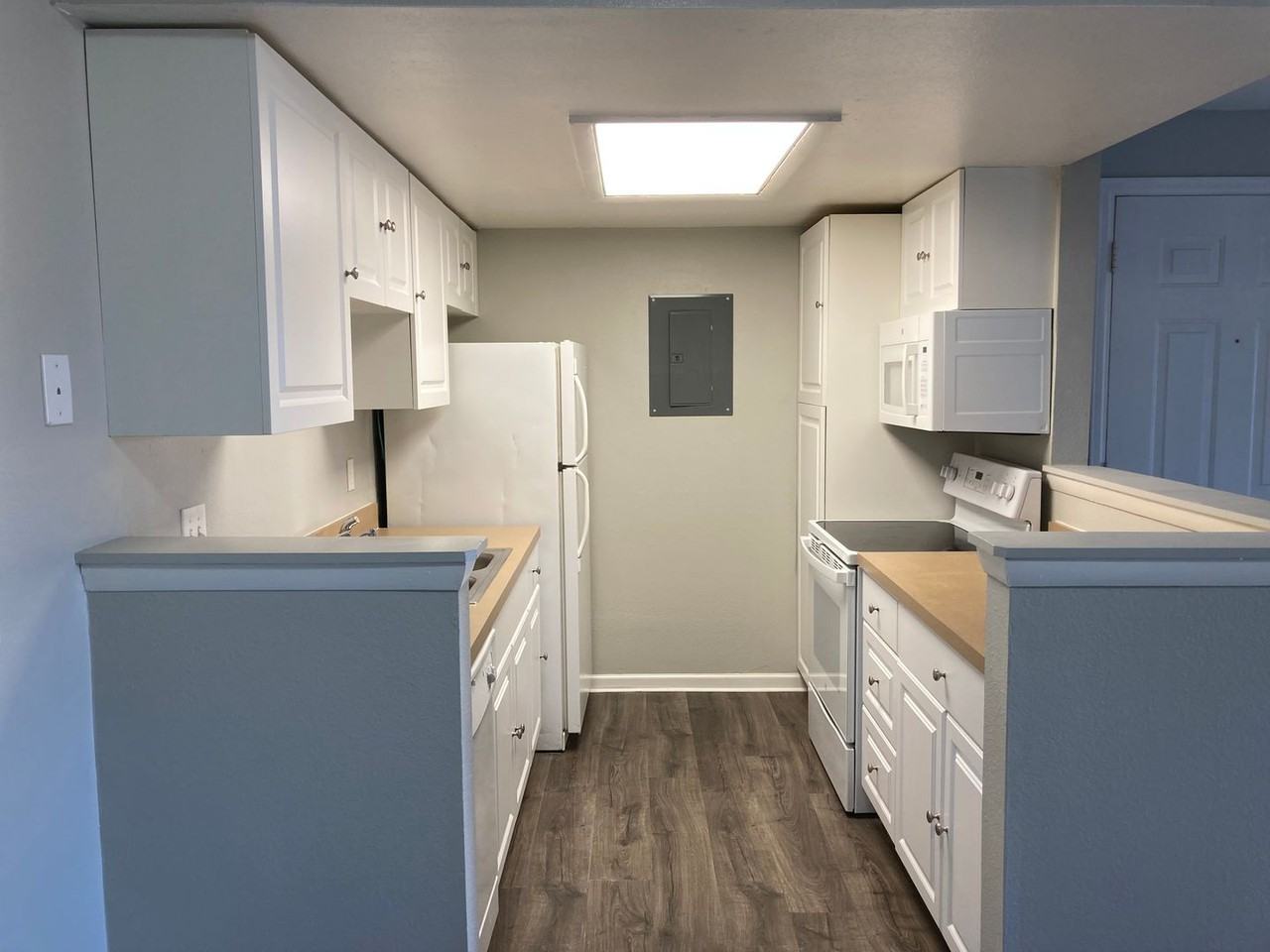 903 South Zeno Way #105 - Photo 2 of 18