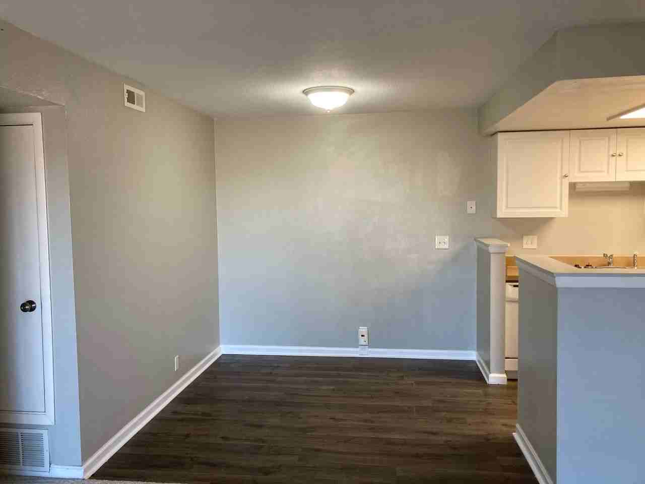 903 South Zeno Way #105 - Photo 4 of 18