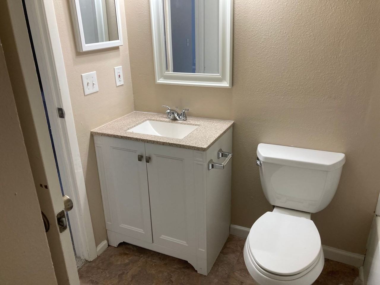 903 South Zeno Way #105 - Photo 7 of 18