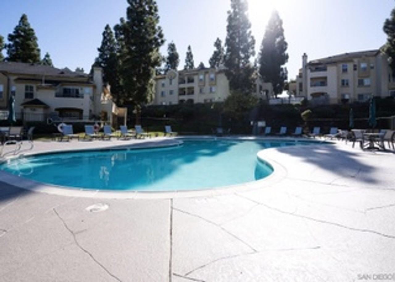 730 Brookstone Rd - Photo 4 of 26