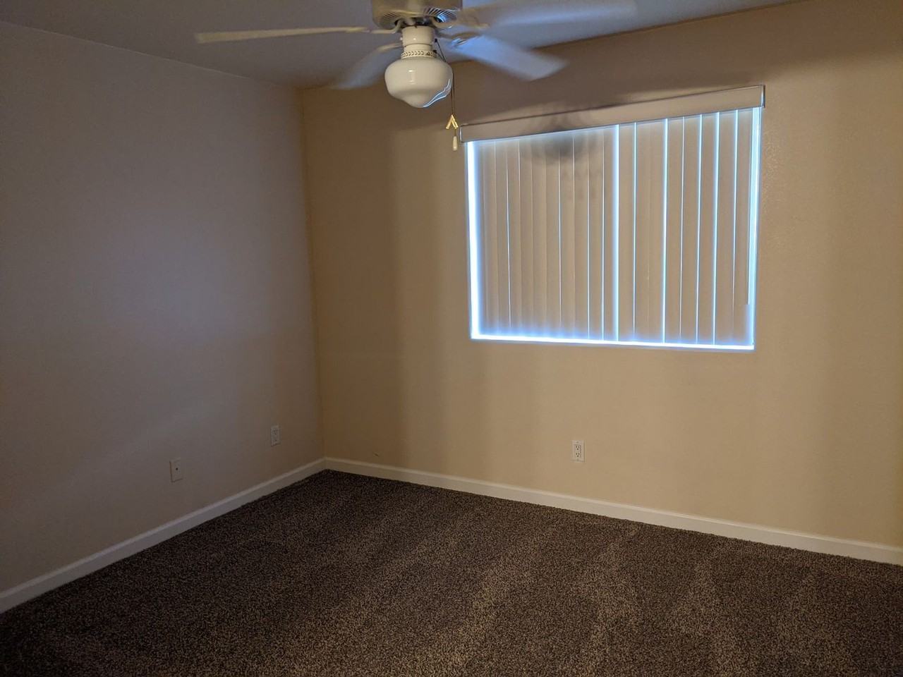 9826 S Needles Dr - Photo 7 of 10