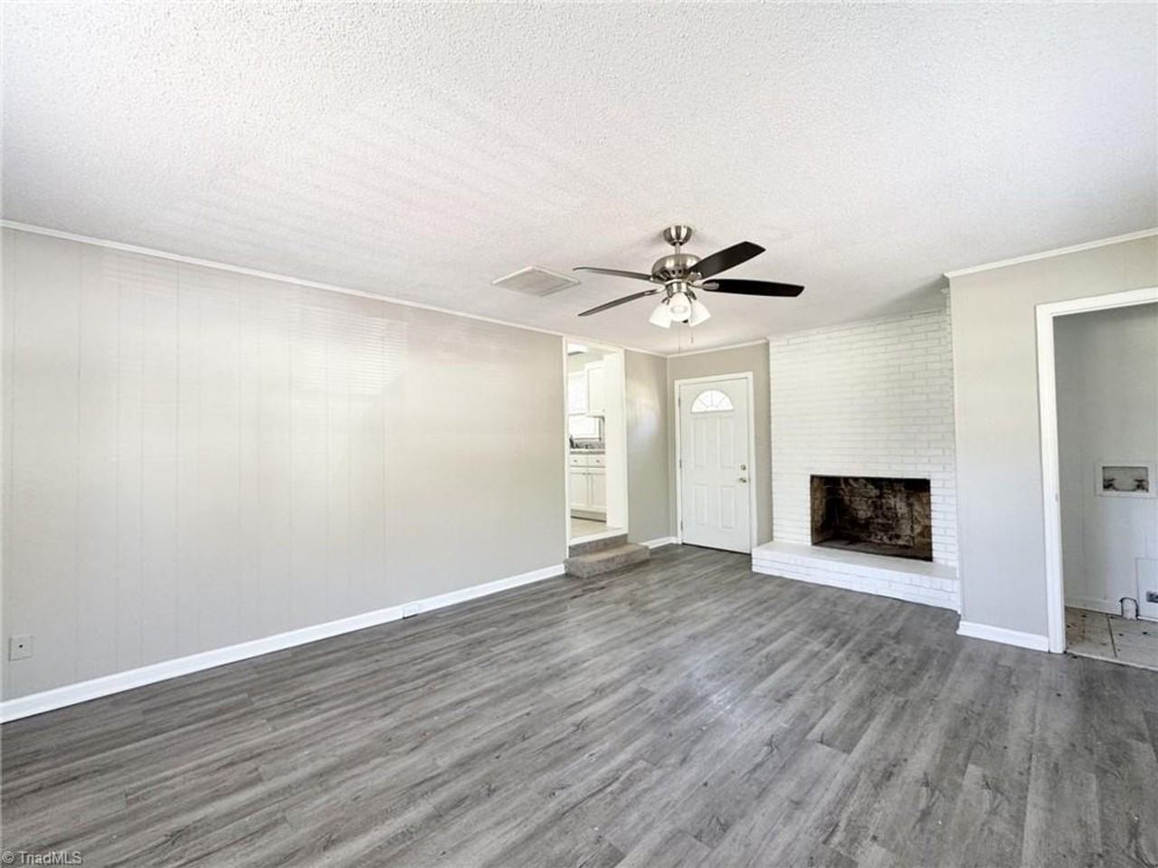 3020 Branderwood Dr - Photo 7 of 14