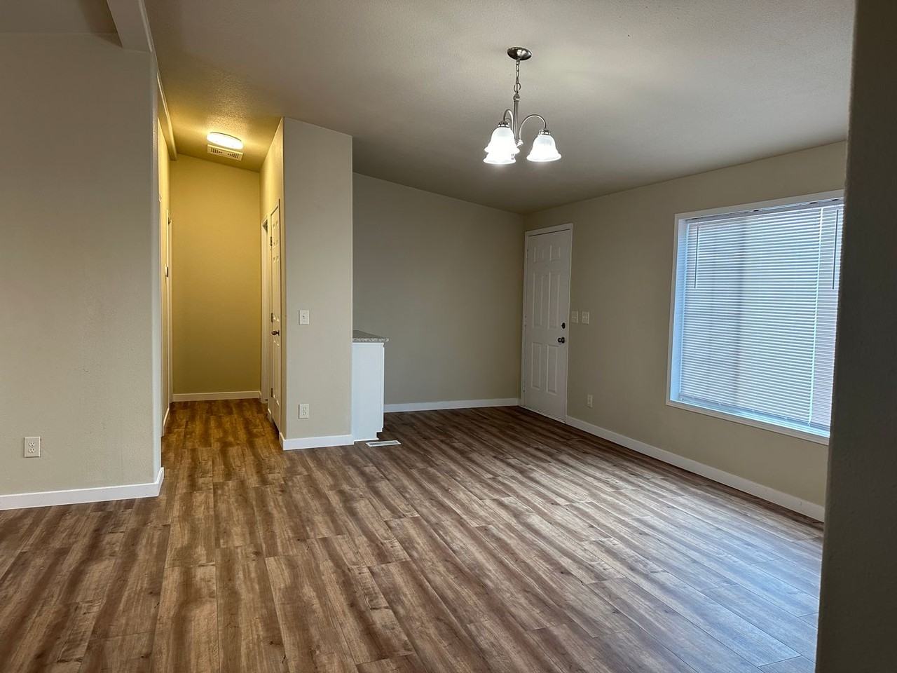 8278 8278 24th St  - 8278 24th St - Photo 5 of 7