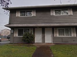 featured image of 1635 Nw Division St #4