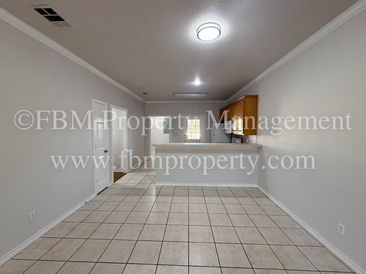 706 Biloxi Dr - Photo 6 of 17