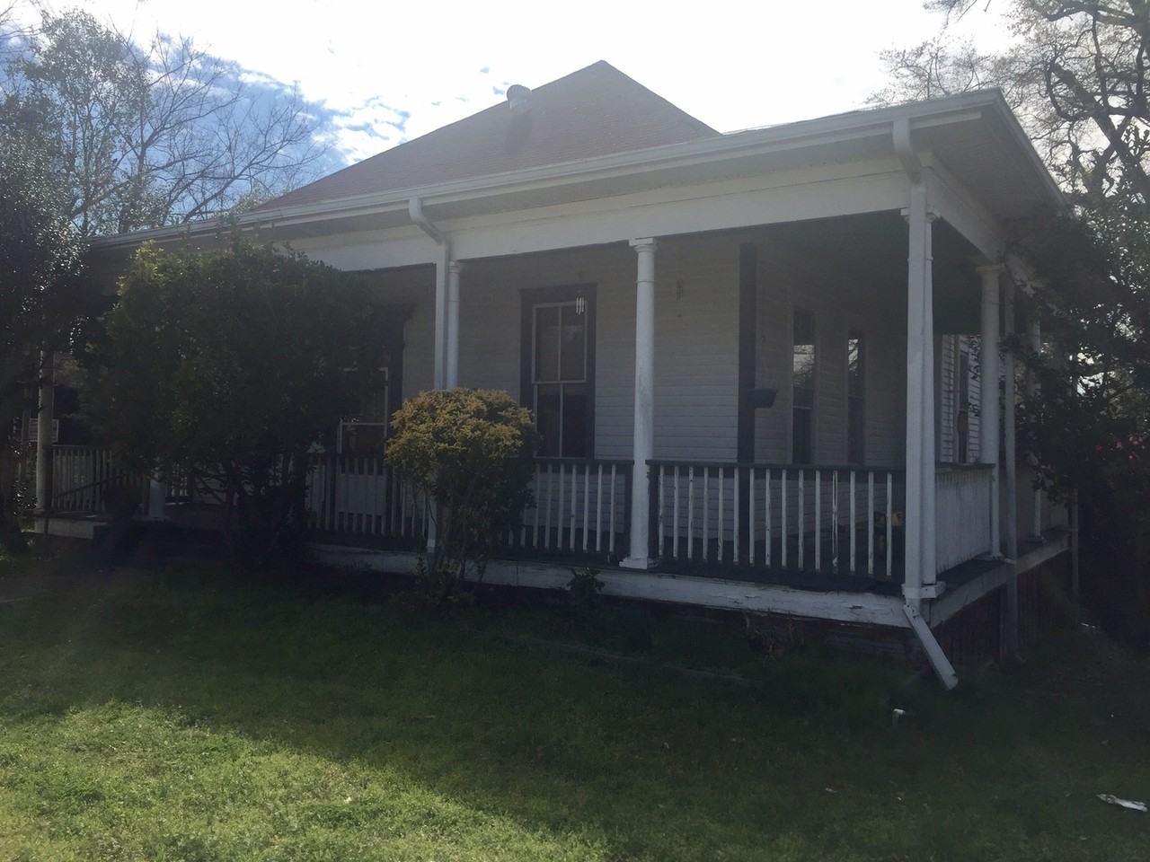 112 Orion Street - Photo 2 of 12