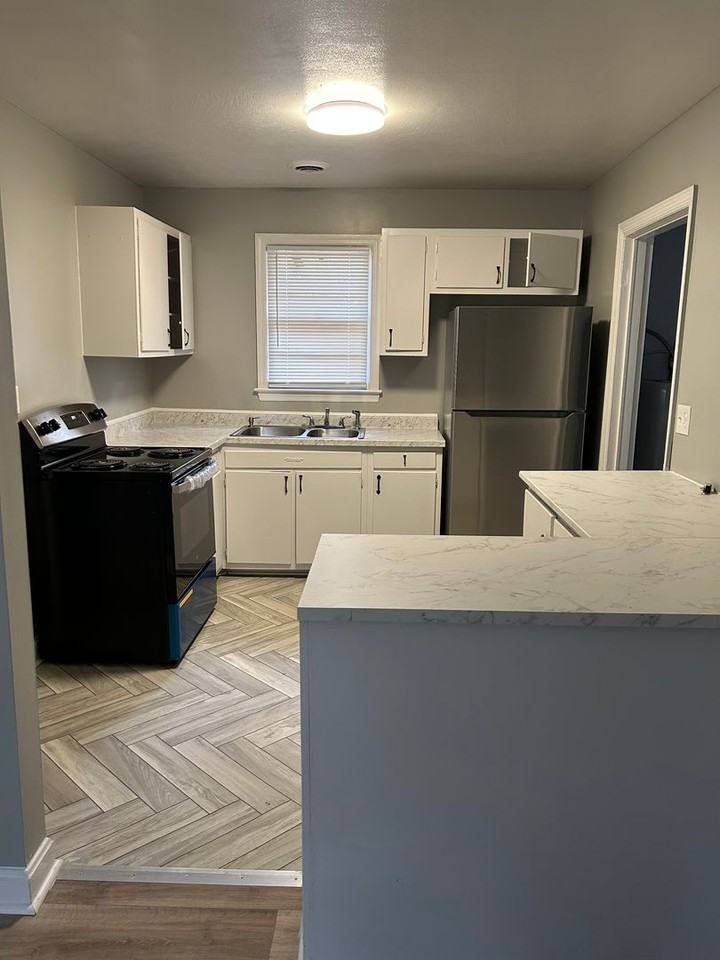 342 Woodbine Dr - Photo 3 of 9