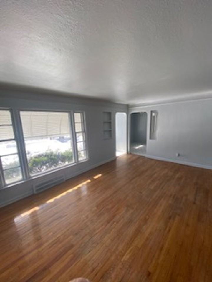 14519 Tokay Avenue - Photo 3 of 15