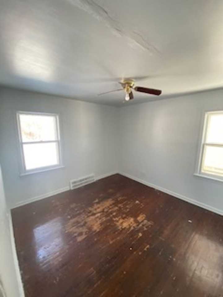 14519 Tokay Avenue - Photo 4 of 15