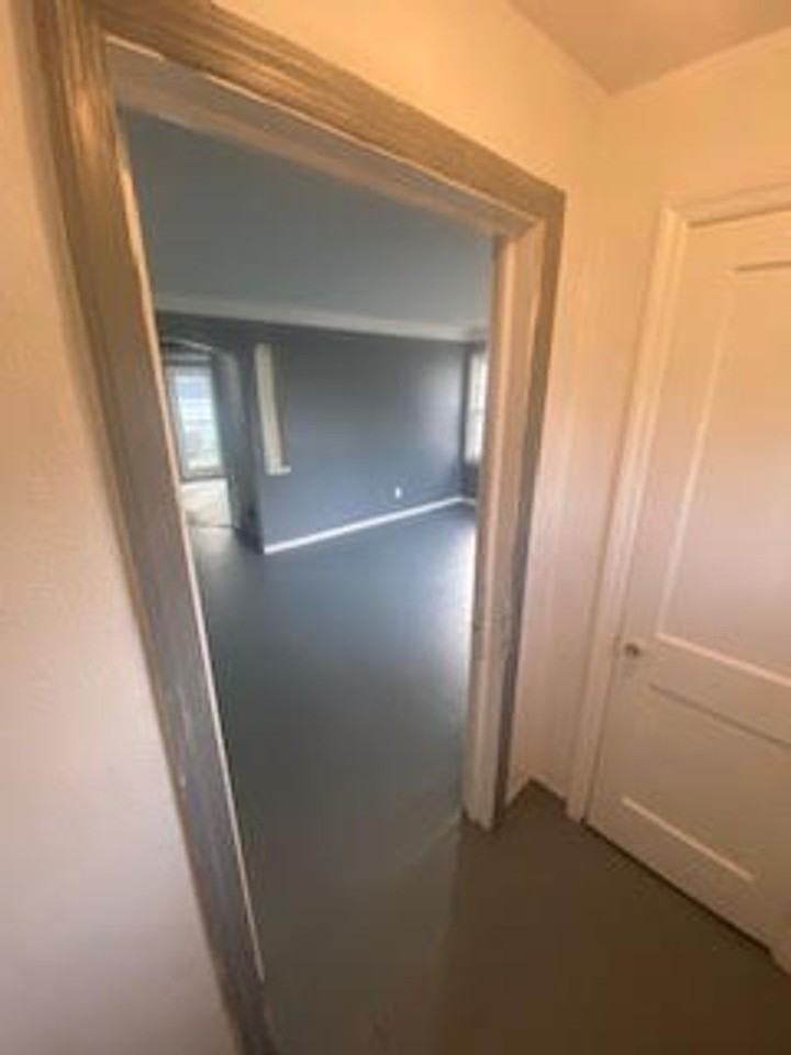 20704 Gladstone Rd - Photo 2 of 9