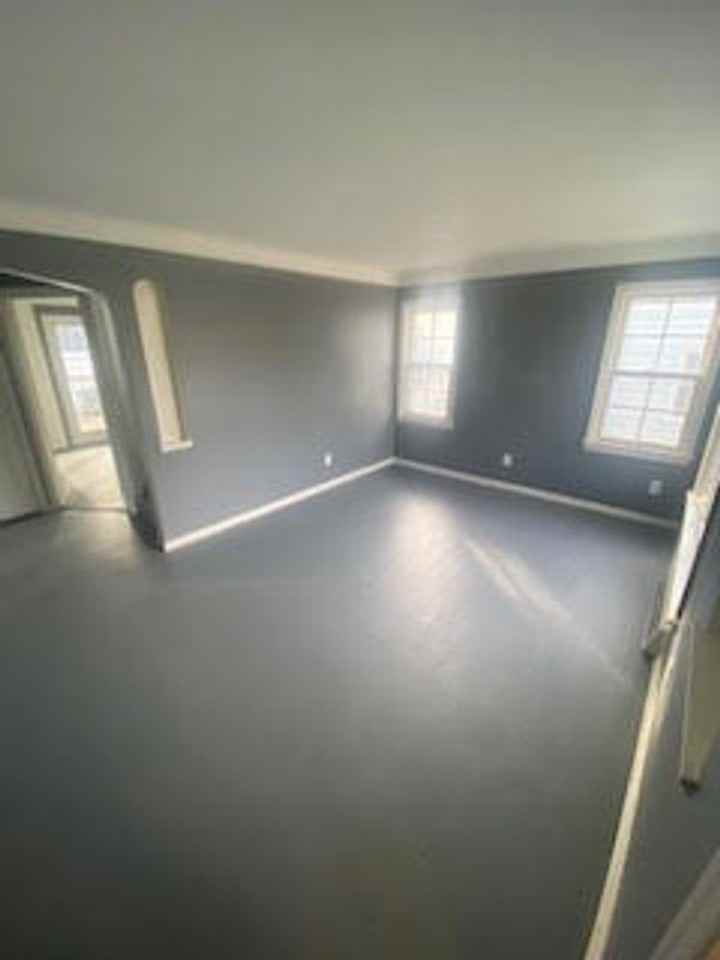 20704 Gladstone Rd - Photo 3 of 9