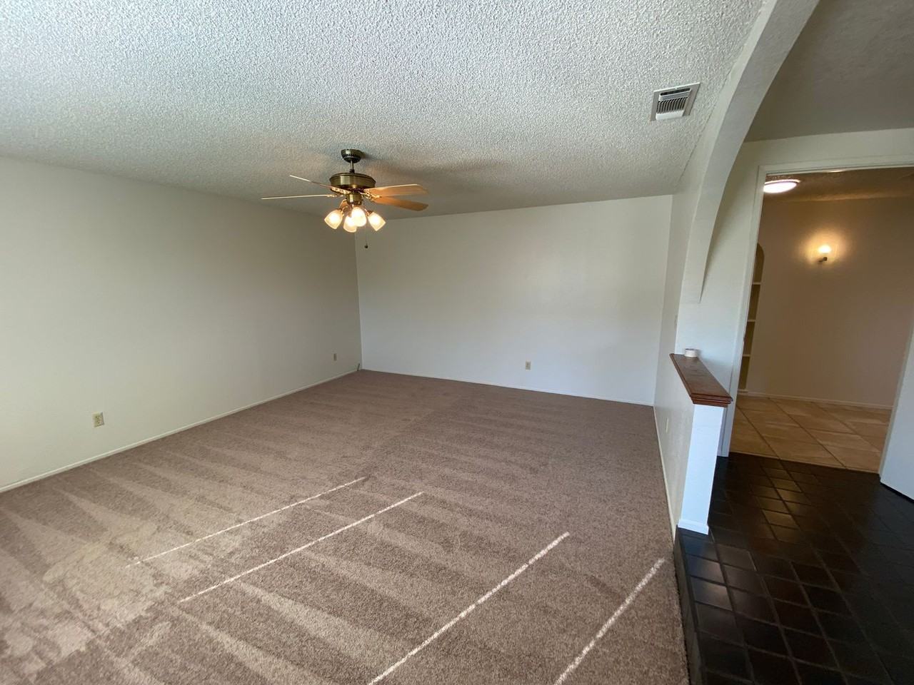 9033 La Valencia Ct - Photo 4 of 28