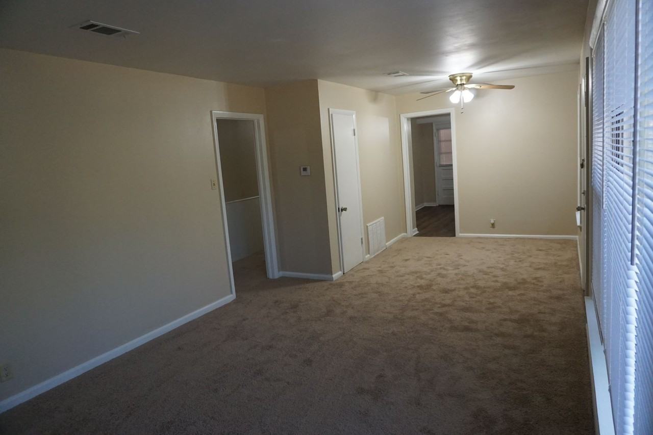 4007 Glenmere Rd - Photo 4 of 14
