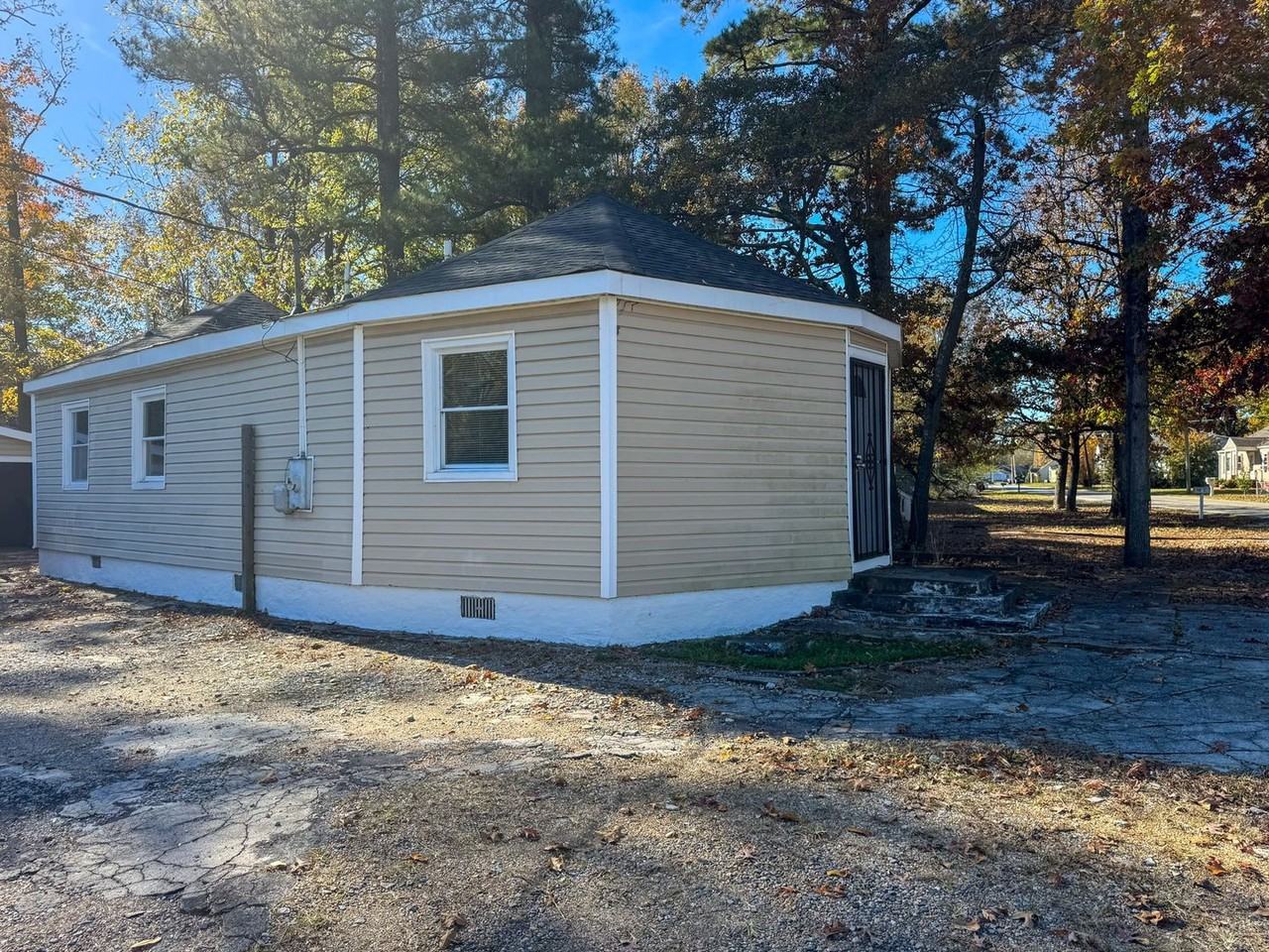 3000 Courthouse Rd - Photo 2 of 23