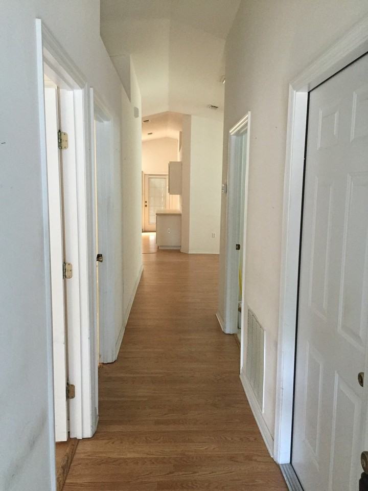 2216 Ne 39th Ave - Photo 4 of 15