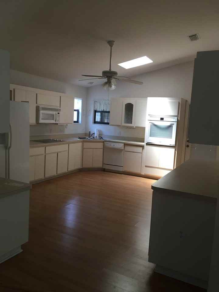 2216 Ne 39th Ave - Photo 6 of 15