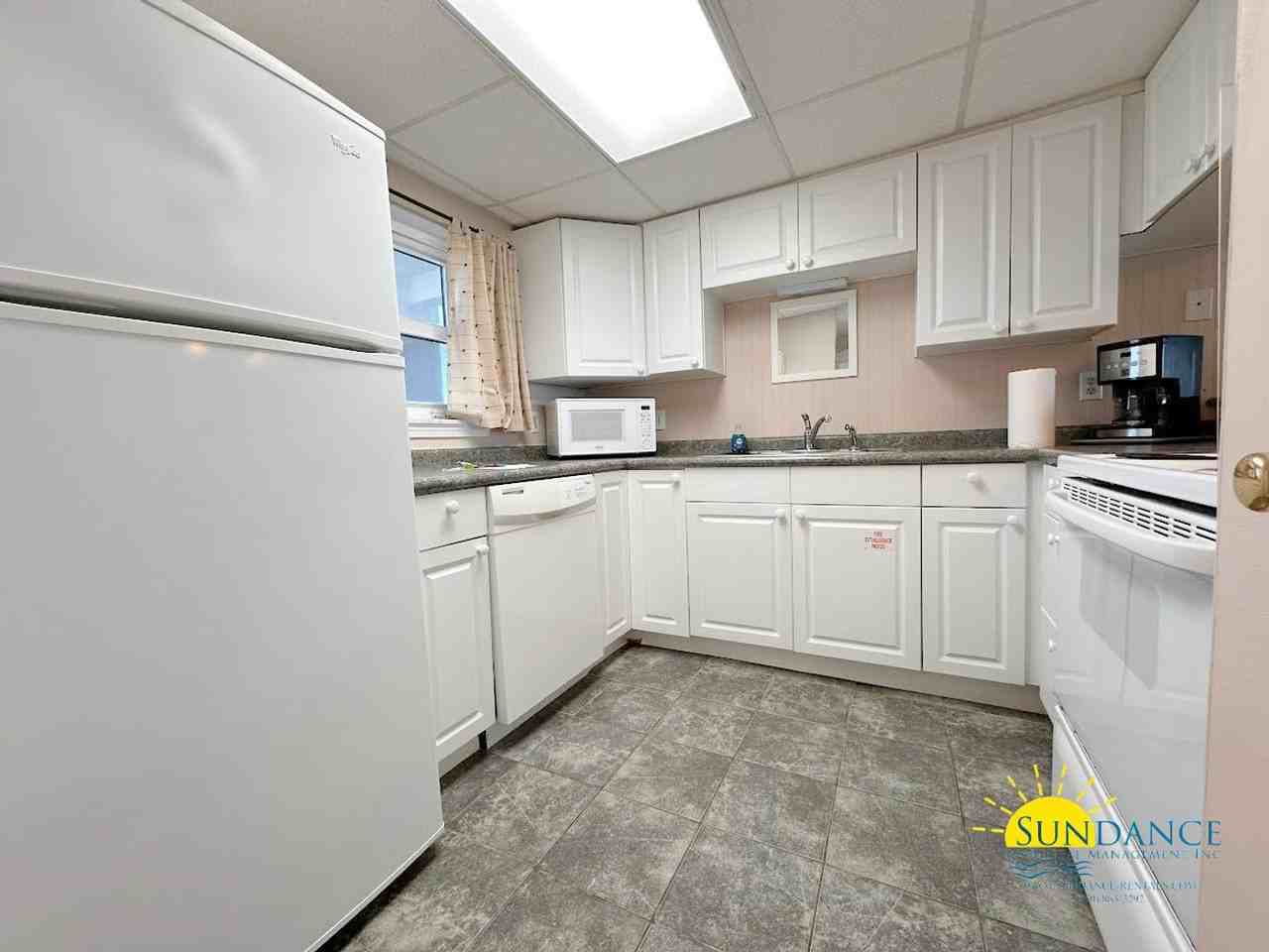 770 Sundial Ct - Photo 6 of 27