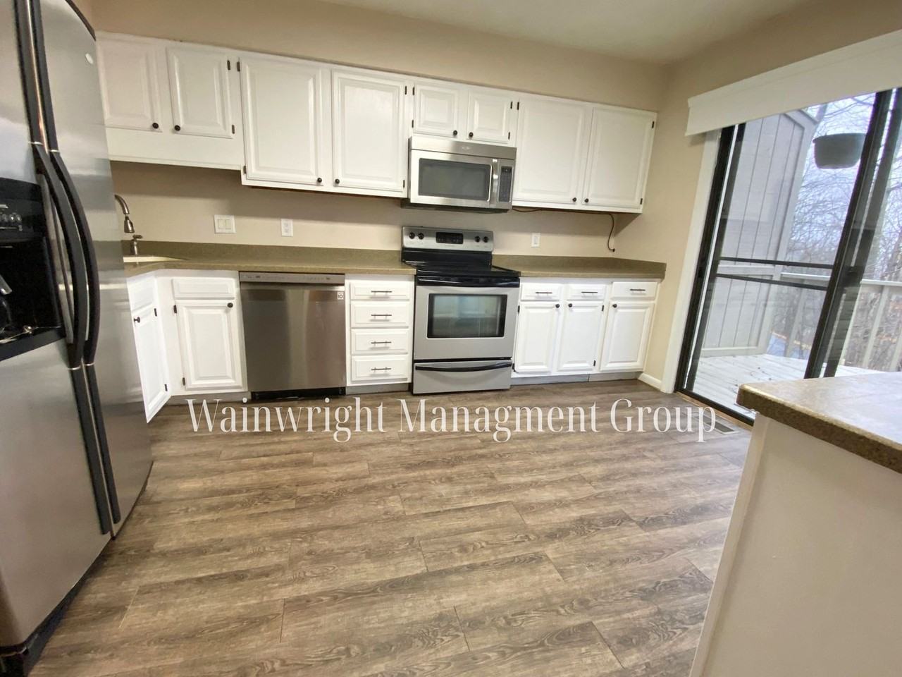3458 Londonderry Ct - Photo 2 of 6