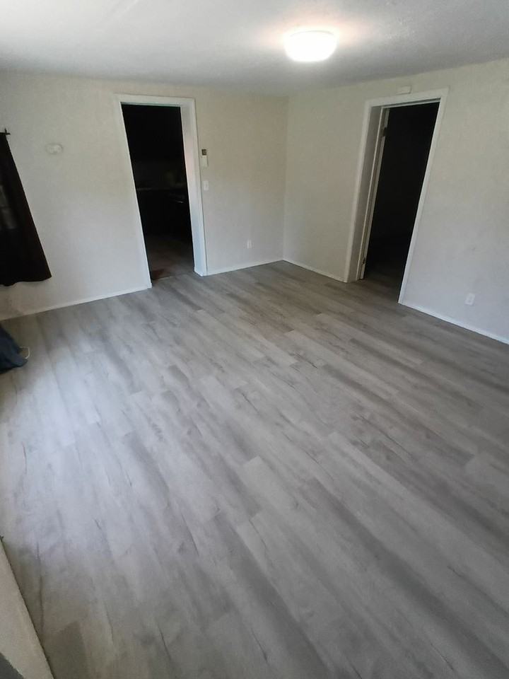 512 Adair Blvd - Photo 2 of 24