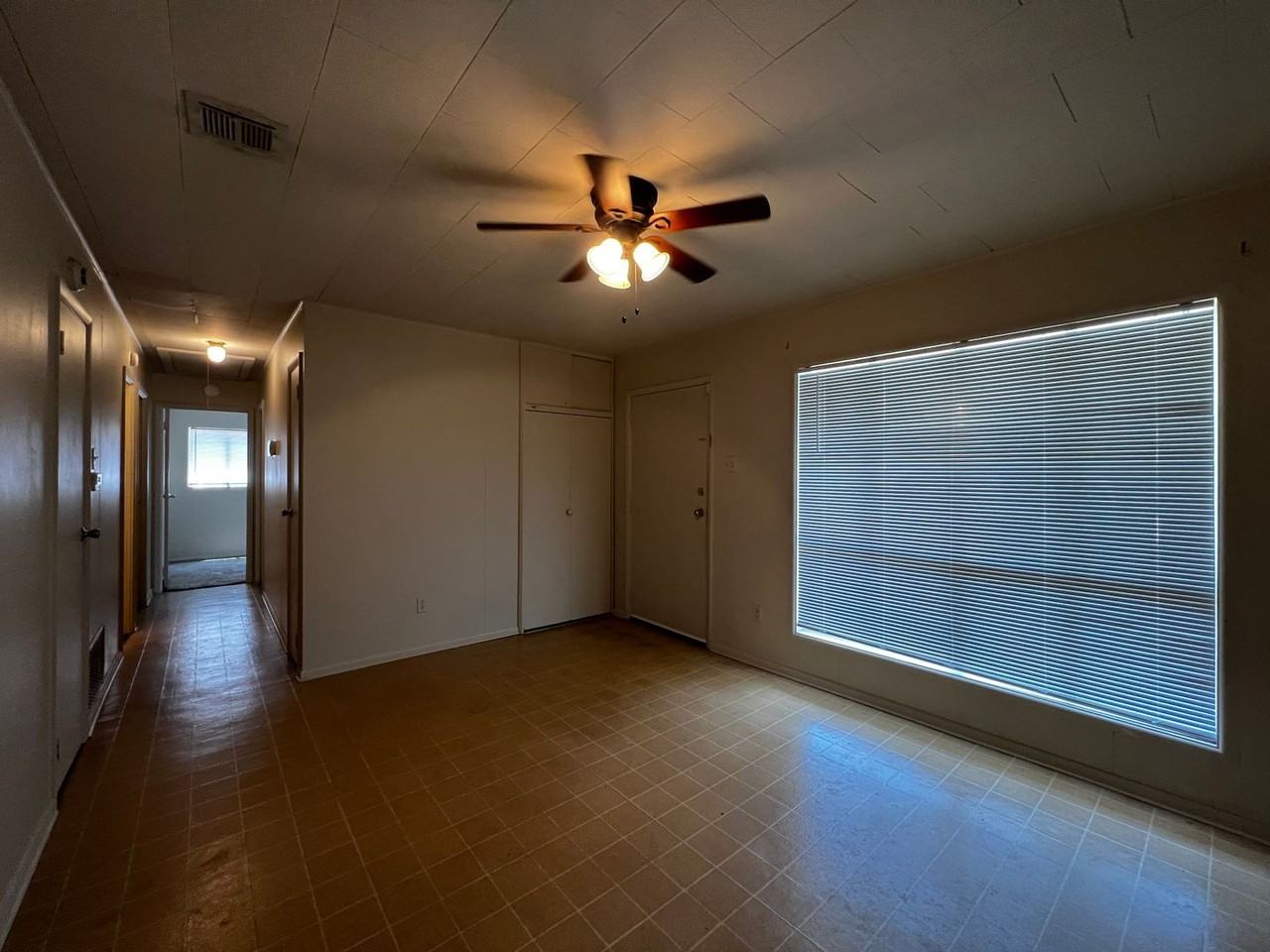 118 Sorority Dr - Photo 3 of 14