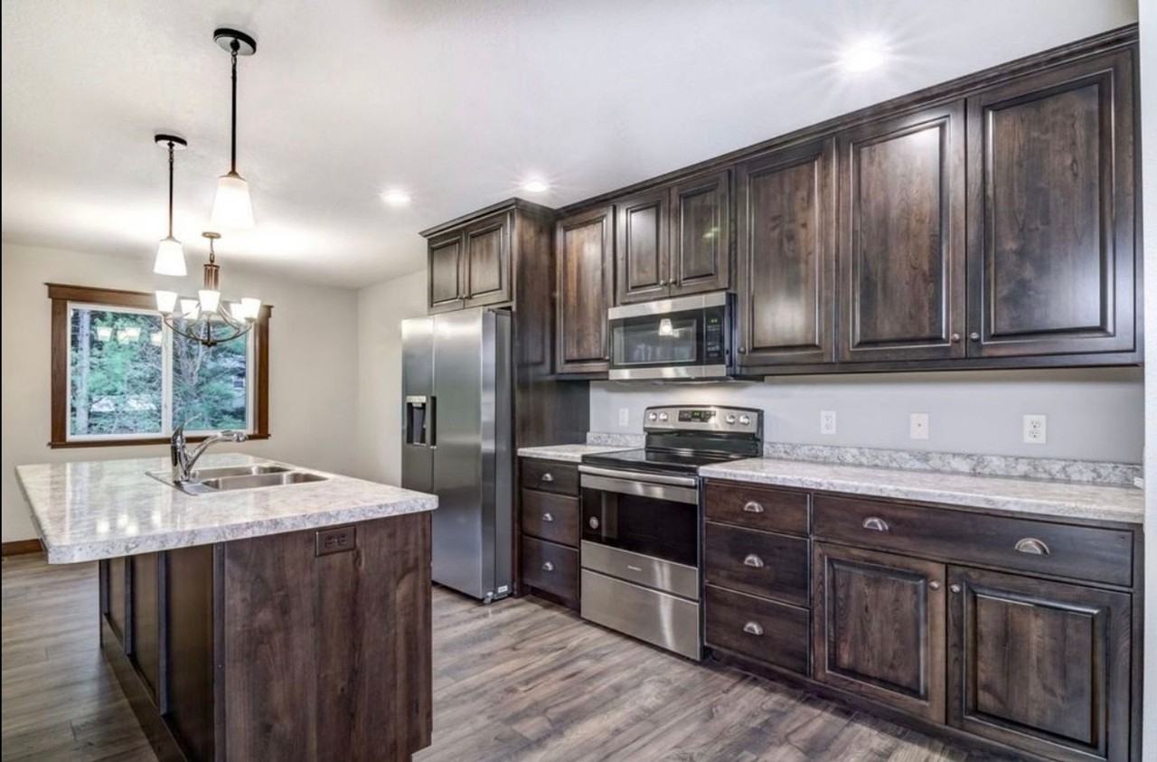 971 Daisy Ln - Photo 5 of 10