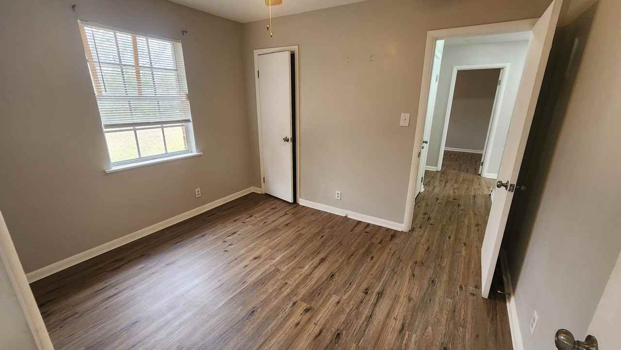 3104 3104 Mastin Lake Rd NE - Photo 6 of 10