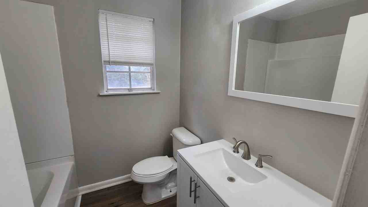 3104 3104 Mastin Lake Rd NE - Photo 7 of 10