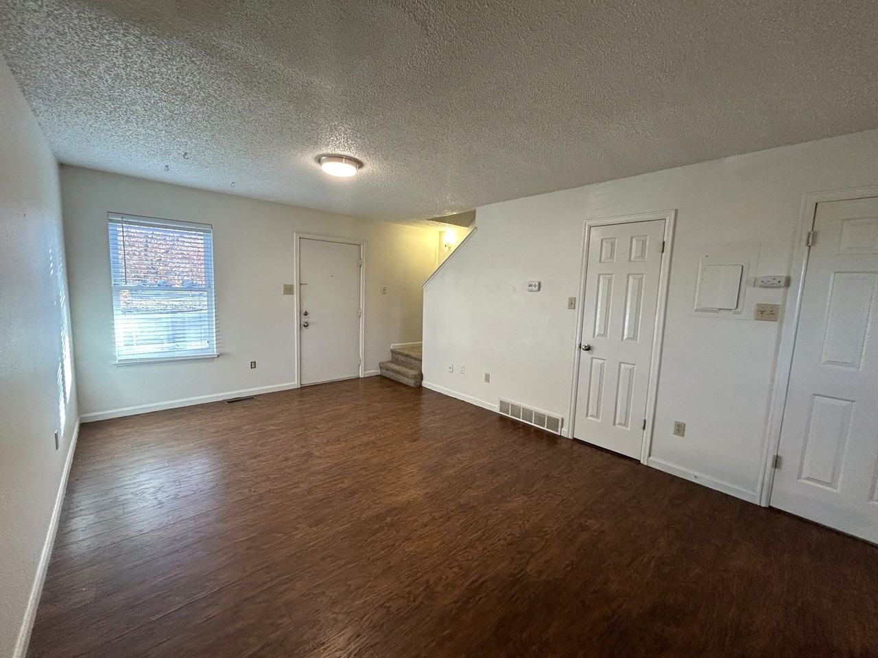 1506 4th - Photo 2 of 19