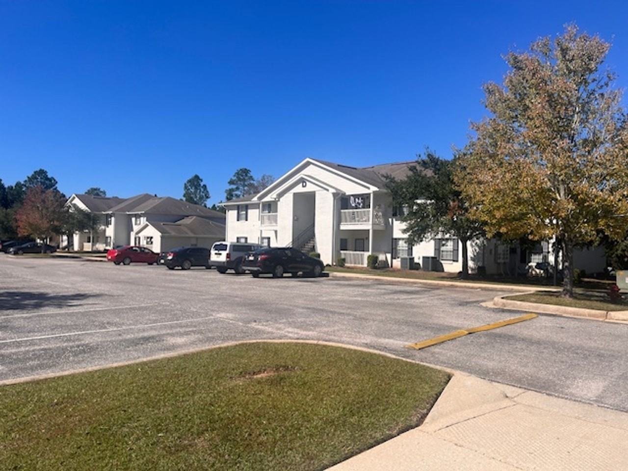 Captain's Landing Apartments - Photo 5 of 6